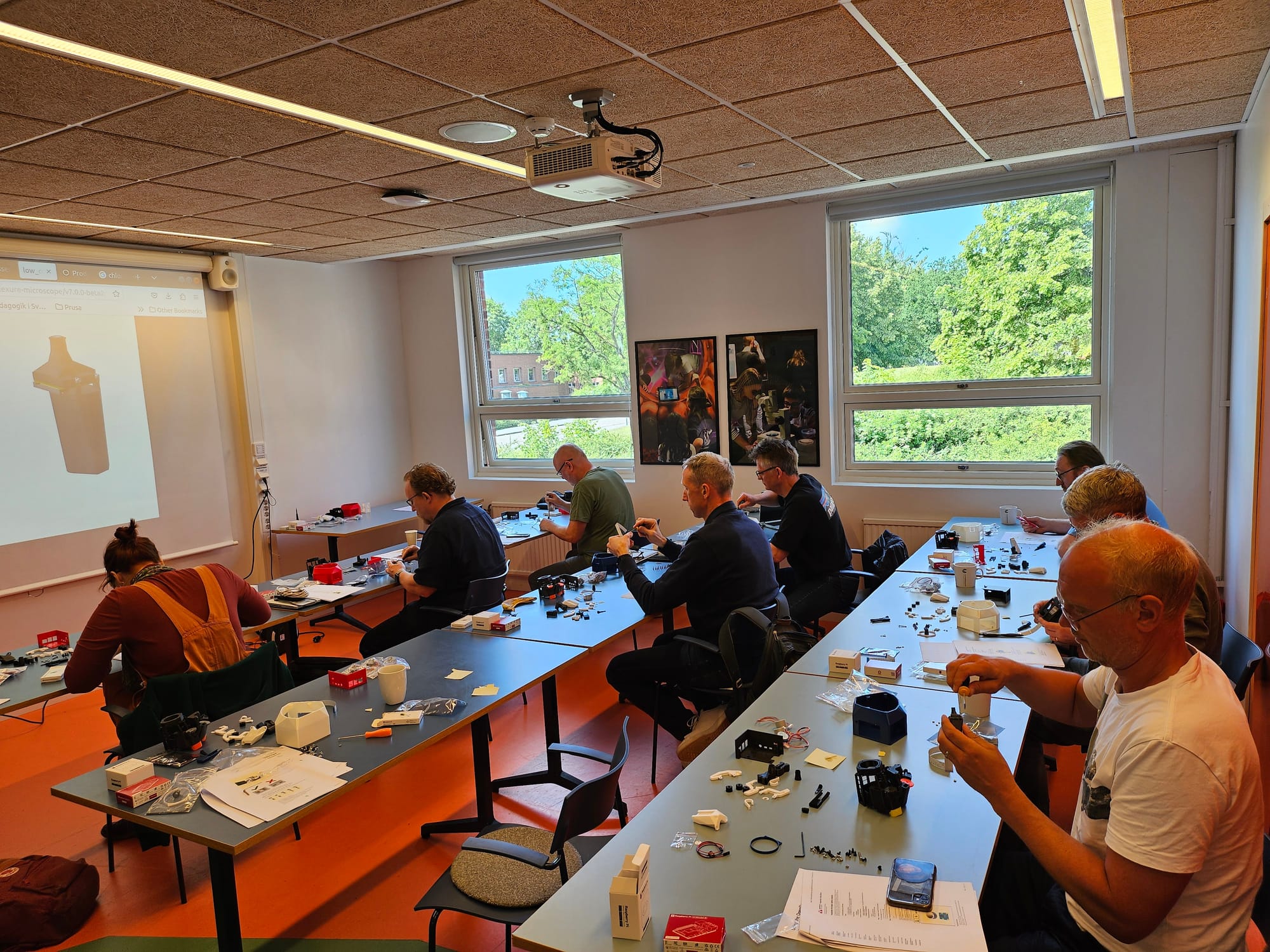 OpenFlexure workshop for science teachers in Sweden