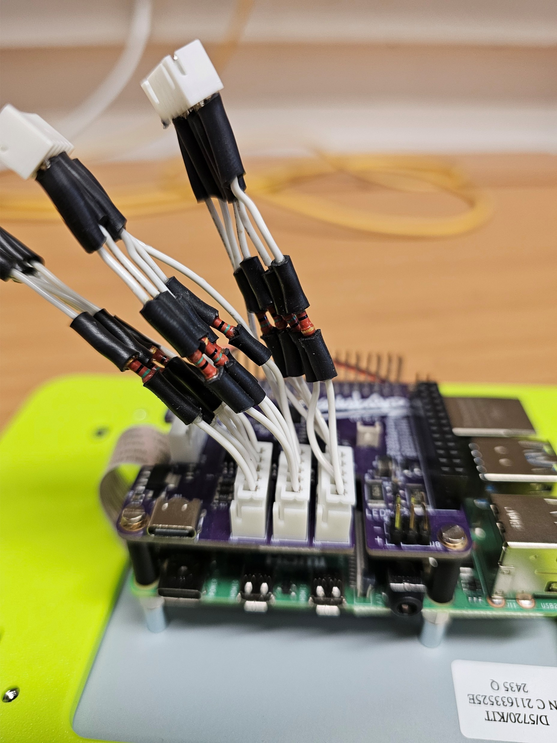 An example of how the resistors are incorporated into the OFM sangaboard for temperature control of motors